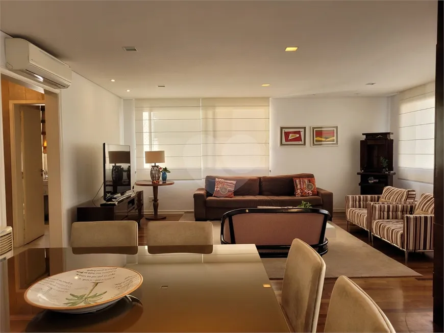 Foto 1 de Apartamento com 3 Quartos à venda, 168m² em Itaim Bibi, São Paulo