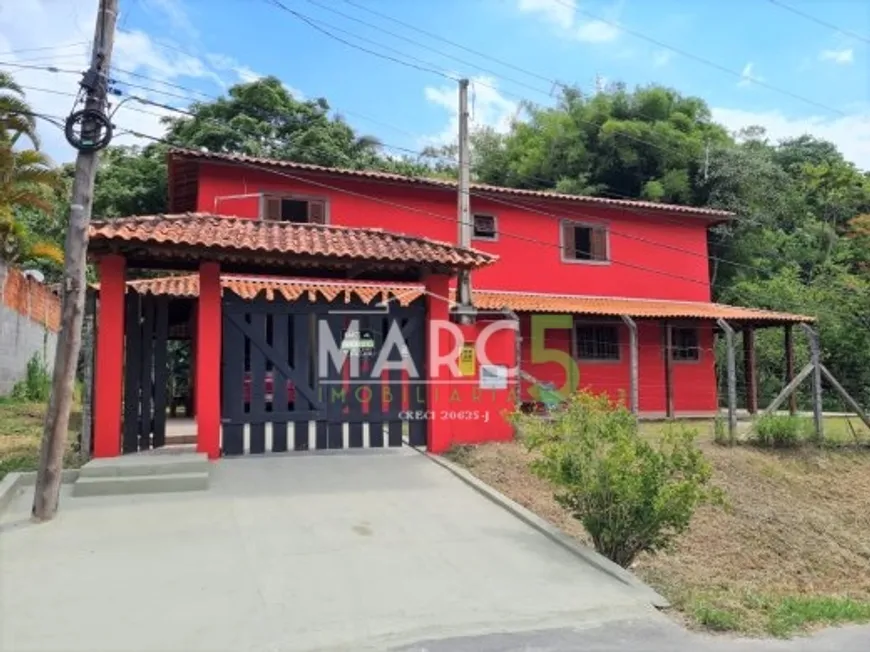 Foto 1 de Fazenda/Sítio com 3 Quartos à venda, 142m² em Chácaras Copaco, Arujá