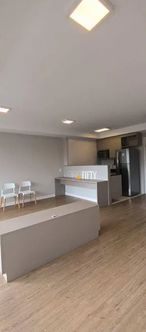 Foto 1 de Apartamento com 1 Quarto para alugar, 48m² em Santo Amaro, São Paulo
