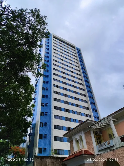 Foto 1 de Apartamento com 2 Quartos à venda, 65m² em Graças, Recife