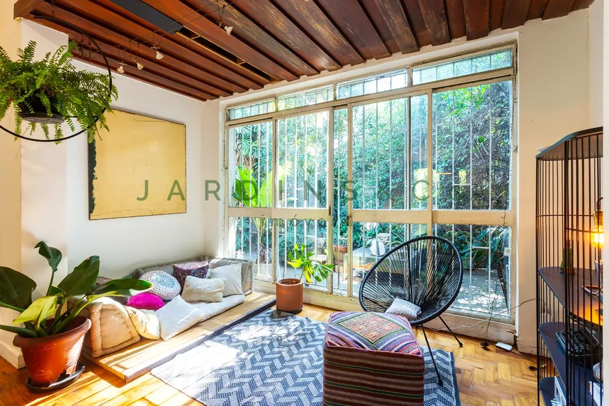 Foto 1 de Casa com 3 Quartos à venda, 450m² em Vila Madalena, São Paulo