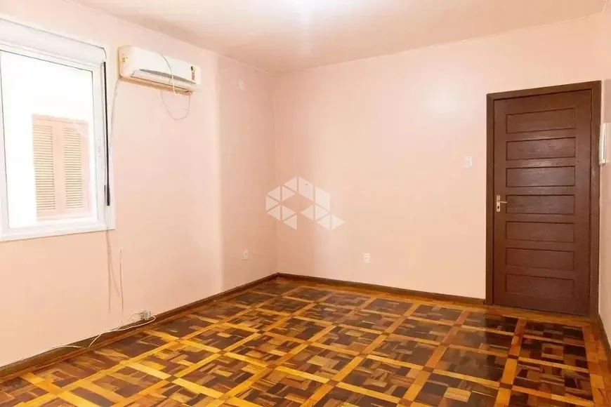 Foto 1 de Apartamento com 2 Quartos à venda, 71m² em Navegantes, Porto Alegre