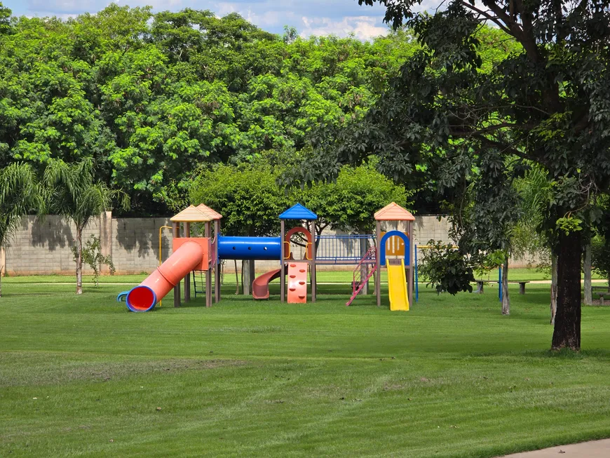 Foto 1 de Lote/Terreno à venda, 300m² em Água Branca, Piracicaba