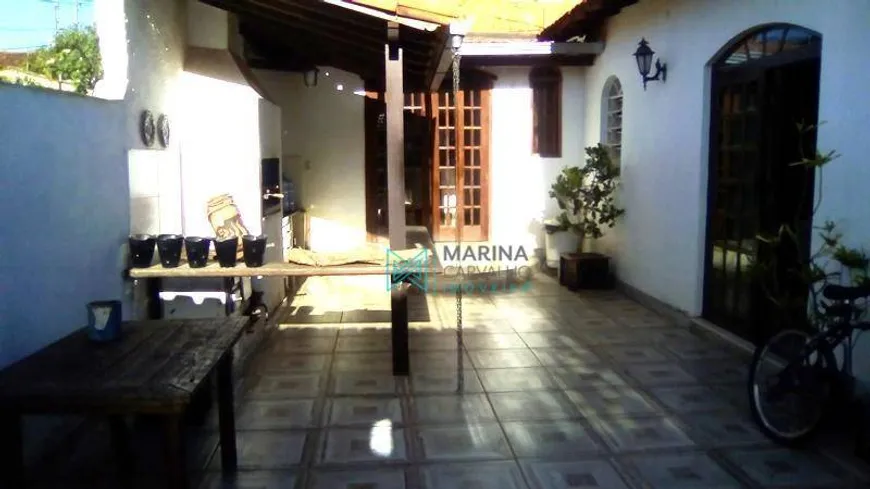 Foto 1 de Casa com 3 Quartos à venda, 330m² em Santos Dumont, Lagoa Santa