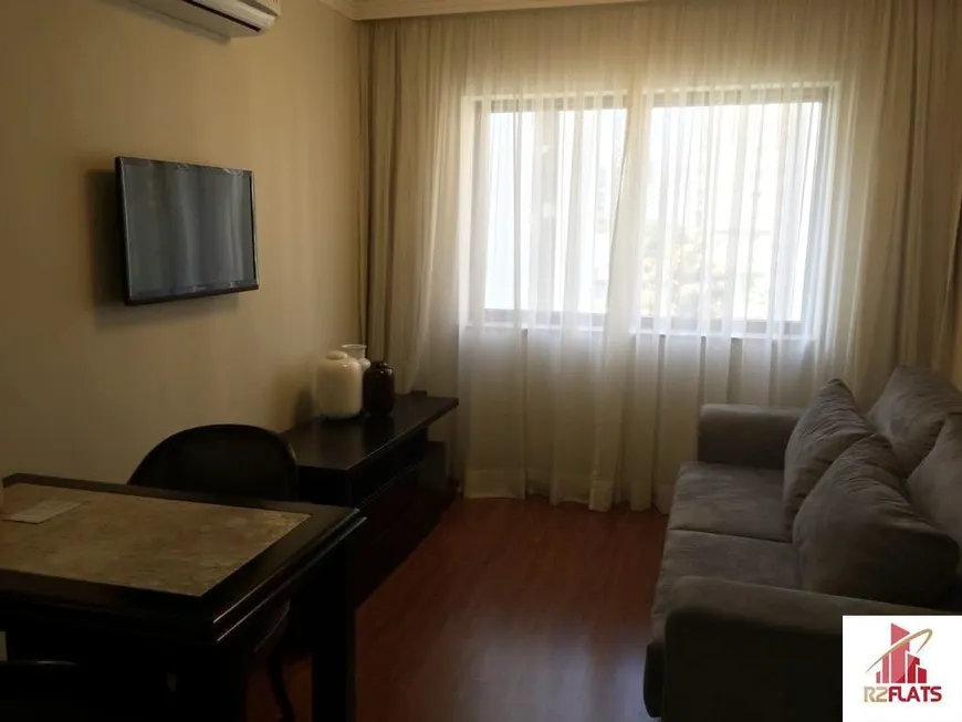 Foto 1 de Flat com 1 Quarto para alugar, 40m² em Itaim Bibi, São Paulo