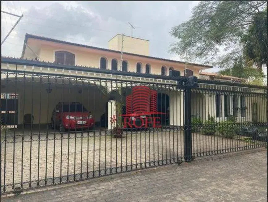 Foto 1 de Casa com 5 Quartos à venda, 650m² em Campo Belo, São Paulo