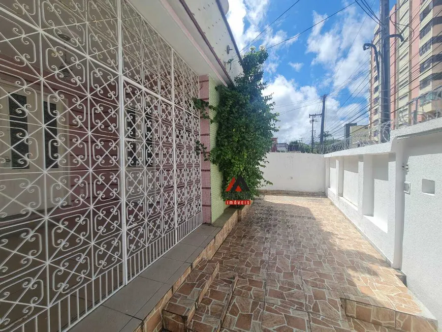 Foto 1 de Casa com 3 Quartos à venda, 270m² em Fátima, Fortaleza