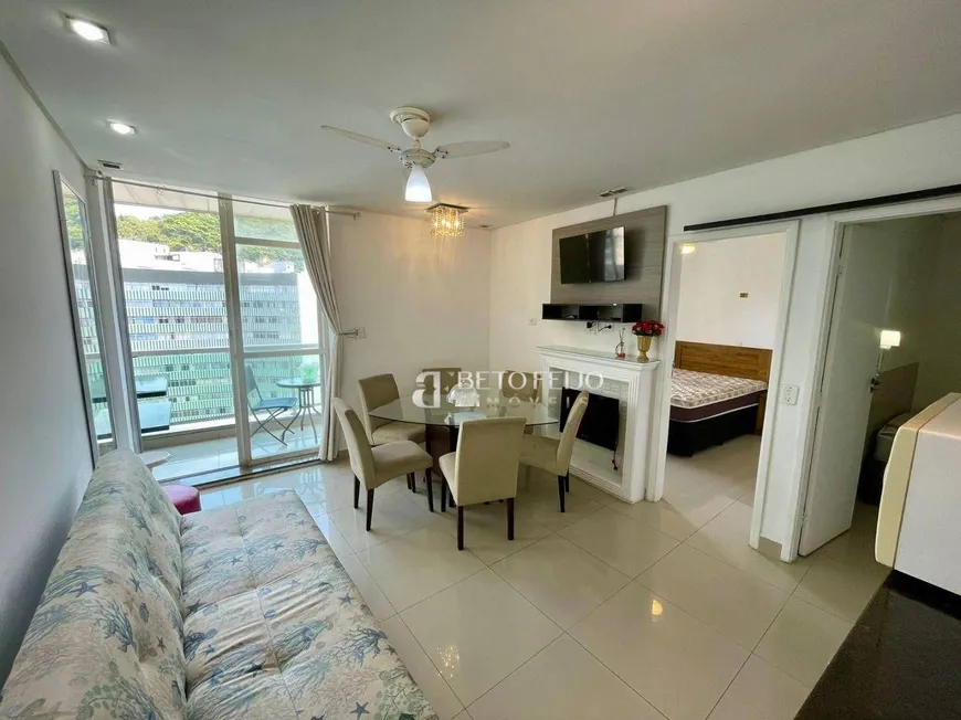 Foto 1 de Apartamento com 2 Quartos à venda, 60m² em Centro, Guarujá