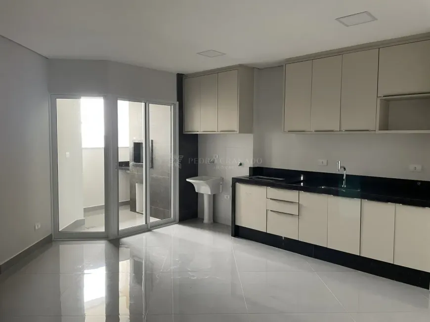 Foto 1 de Apartamento com 3 Quartos para alugar, 77m² em Zona 03, Maringá