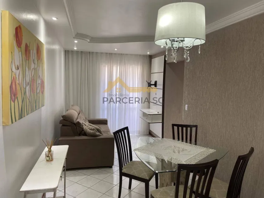 Foto 1 de Apartamento com 3 Quartos à venda, 64m² em Areias, São José