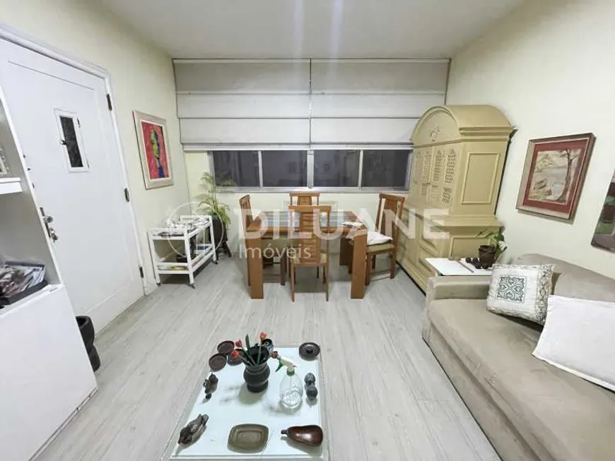 Foto 1 de Apartamento com 3 Quartos à venda, 85m² em Copacabana, Rio de Janeiro