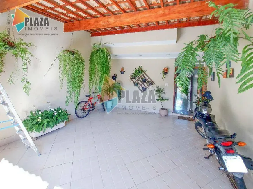 Foto 1 de Casa com 3 Quartos à venda, 198m² em Canto do Forte, Praia Grande