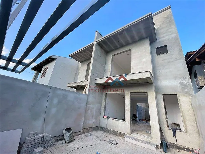 Foto 1 de Casa com 2 Quartos à venda, 90m² em Igara, Canoas