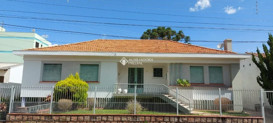 Foto 1 de Casa com 3 Quartos à venda, 385m² em Centro, Rio Pardo