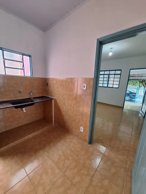 Foto 1 de Casa com 2 Quartos para alugar, 70m² em Vila Moreira, São José do Rio Preto