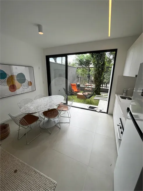 Foto 1 de Casa de Condomínio com 2 Quartos à venda, 117m² em Vila Olímpia, São Paulo