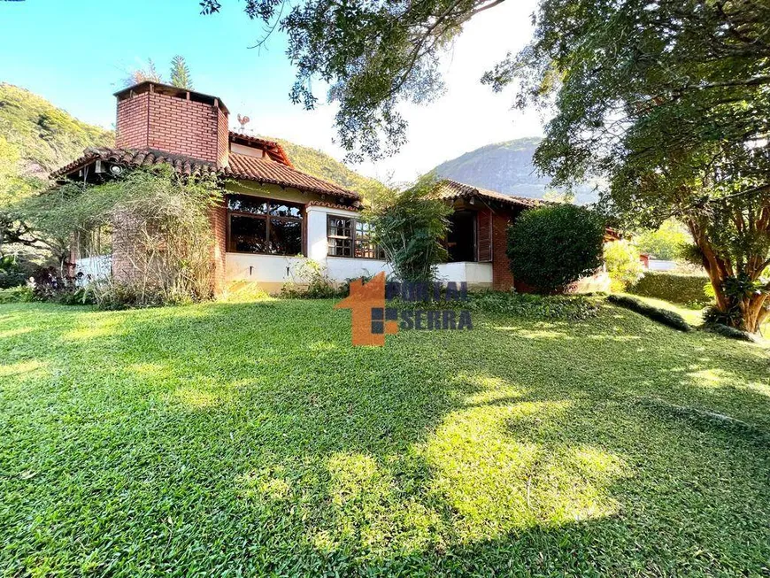 Foto 1 de Casa com 4 Quartos à venda, 320m² em Iúcas, Teresópolis