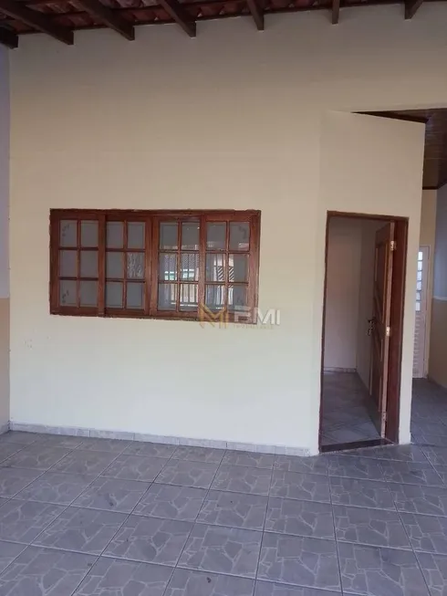 Foto 1 de Casa com 2 Quartos à venda, 90m² em Parque dos Pinheiros, Hortolândia