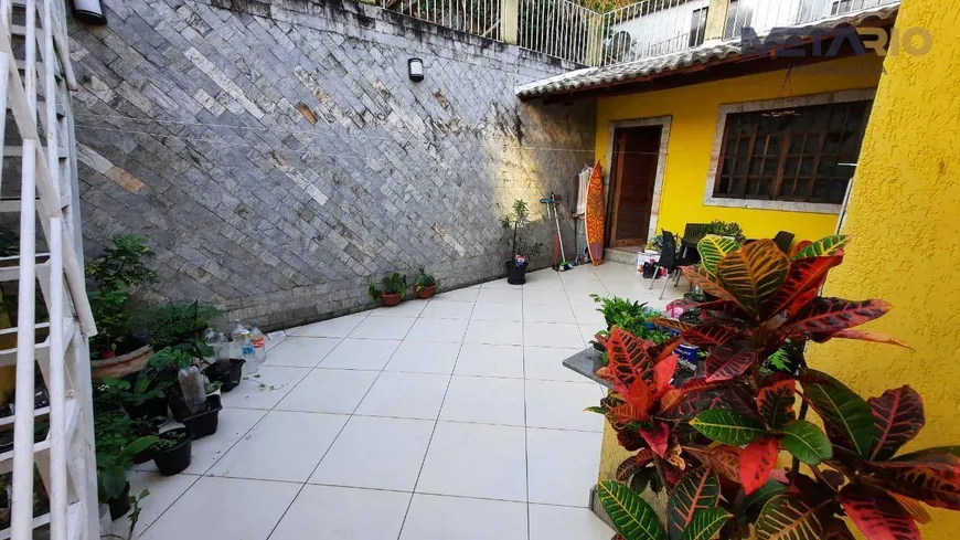 Foto 1 de Casa com 4 Quartos à venda, 250m² em  Vila Valqueire, Rio de Janeiro