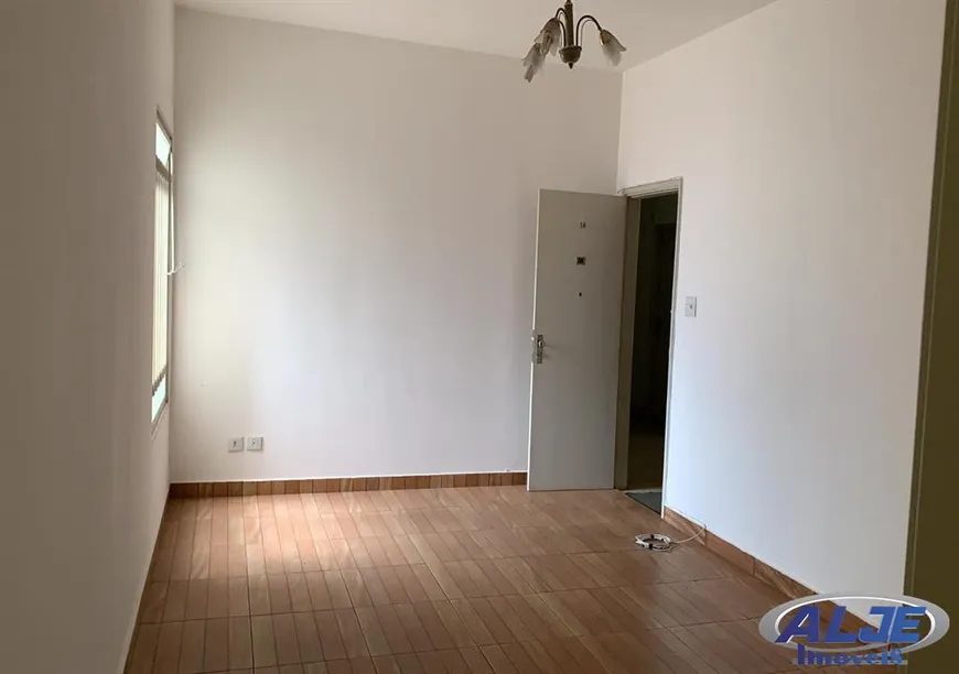 Foto 1 de Apartamento com 2 Quartos à venda, 107m² em Centro, Marília