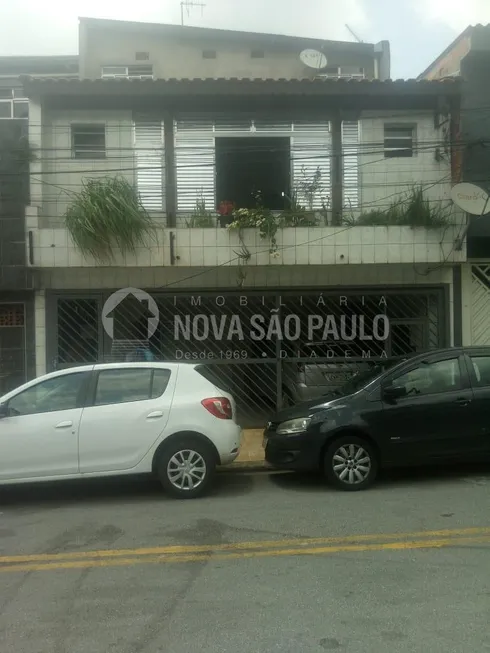 Foto 1 de Sobrado com 3 Quartos à venda, 414m² em Campanário, Diadema