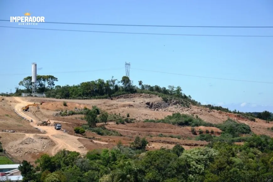 Foto 1 de Lote/Terreno à venda, 360m² em São Luiz, Caxias do Sul