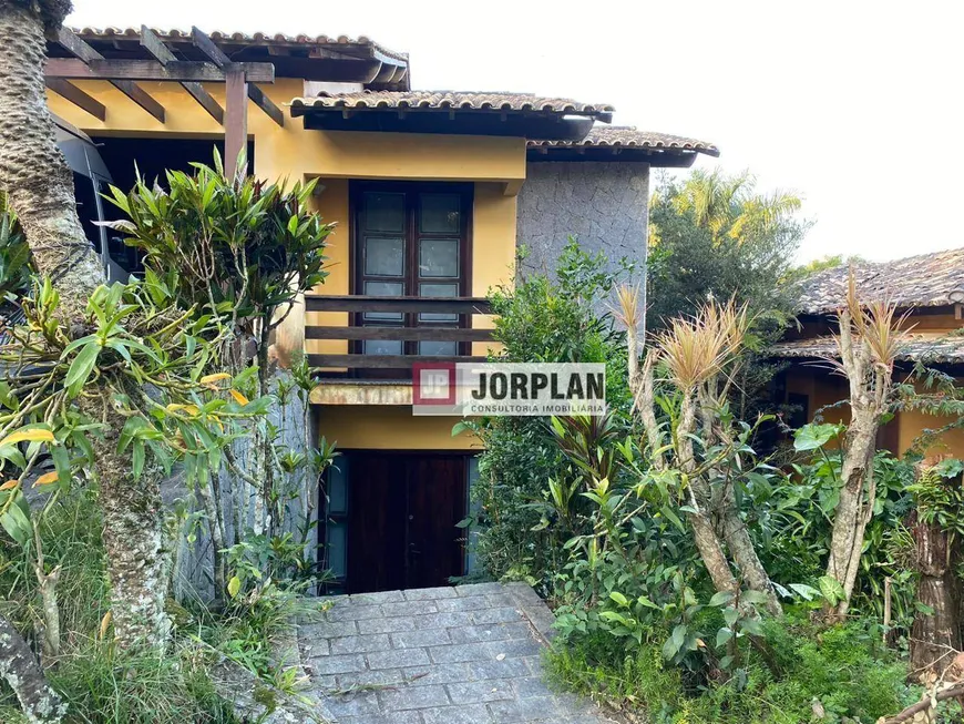 Foto 1 de Casa de Condomínio com 3 Quartos à venda, 240m² em Sapê, Niterói