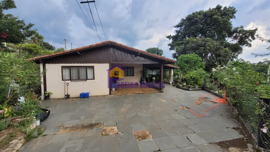 Foto 1 de Fazenda/Sítio com 3 Quartos à venda, 1200m² em Curral, Ibiúna