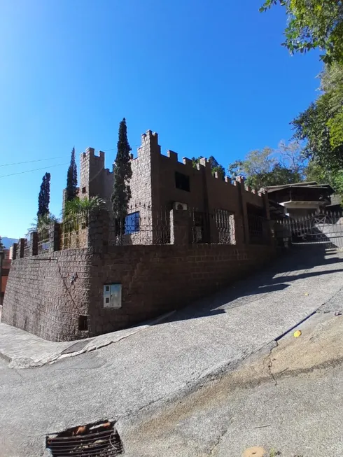 Foto 1 de Sobrado com 3 Quartos à venda, 780m² em Ilha da Figueira, Jaraguá do Sul