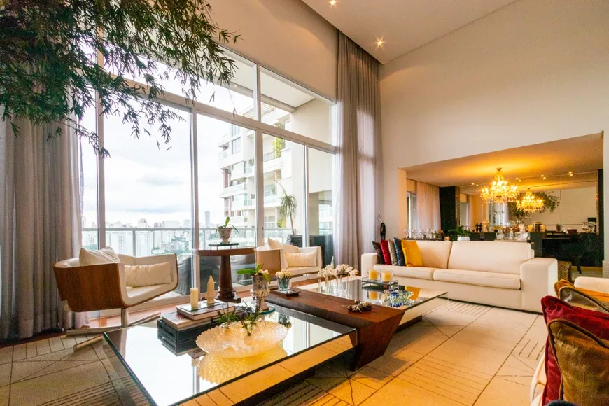 Foto 1 de Apartamento com 4 Quartos à venda, 326m² em Alto de Pinheiros, São Paulo