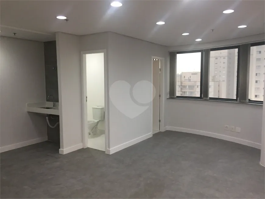 Foto 1 de Sala Comercial para venda ou aluguel, 44m² em Santo Amaro, São Paulo