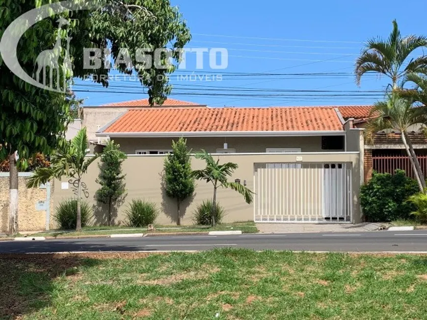 Foto 1 de Casa com 2 Quartos à venda, 115m² em Jardim Nova Europa, Campinas