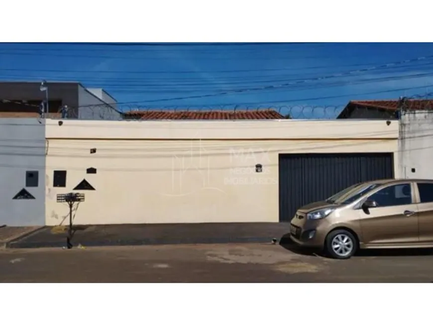 Foto 1 de Casa com 2 Quartos à venda, 130m² em Minas Gerais, Uberlândia