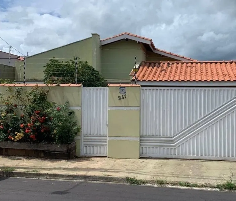 Foto 1 de Casa com 3 Quartos à venda, 170m² em Parque Residencial Célia Maria, Porto Feliz