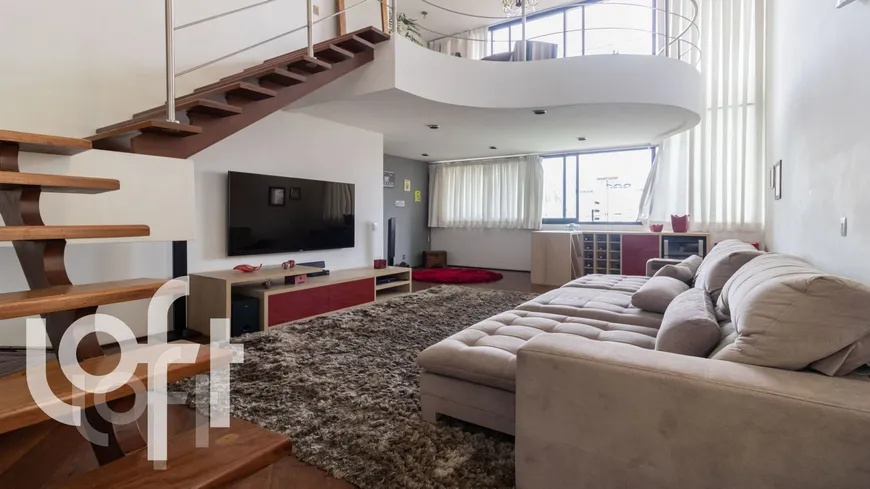 Foto 1 de Apartamento com 3 Quartos à venda, 300m² em Vila Bastos, Santo André