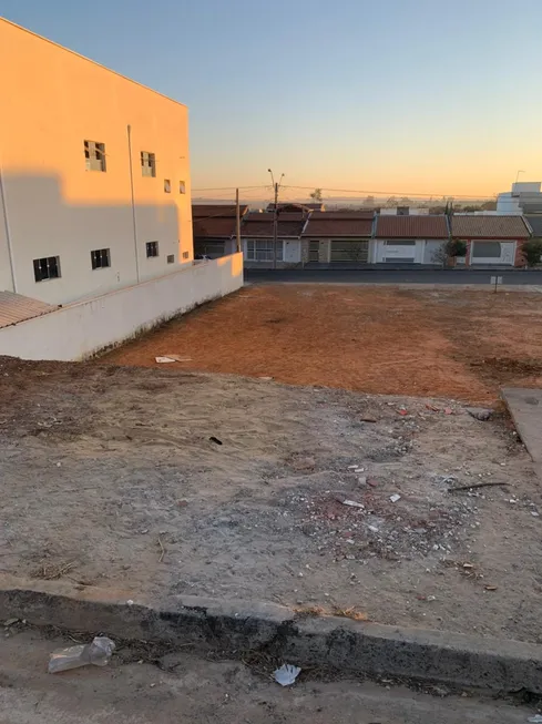 Foto 1 de Lote/Terreno à venda, 300m² em Jardim dos colibris, Indaiatuba