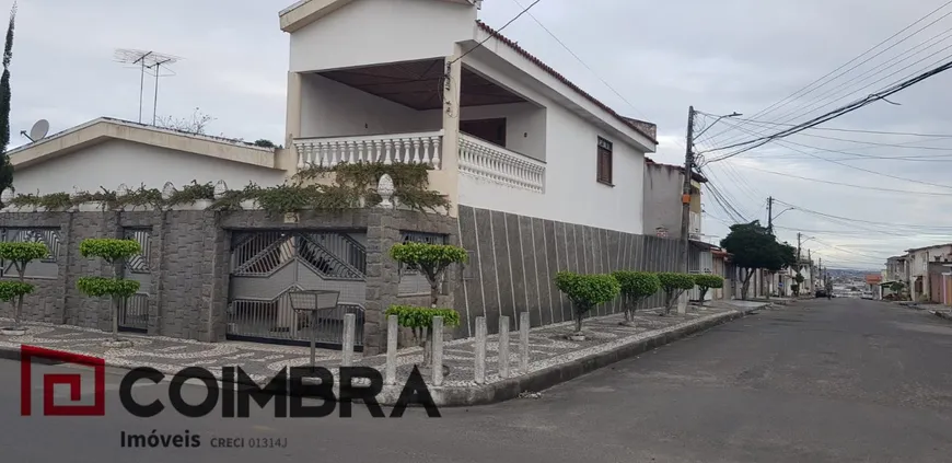 Foto 1 de Casa com 4 Quartos para alugar, 400m² em Jardim Cruzeiro, Feira de Santana