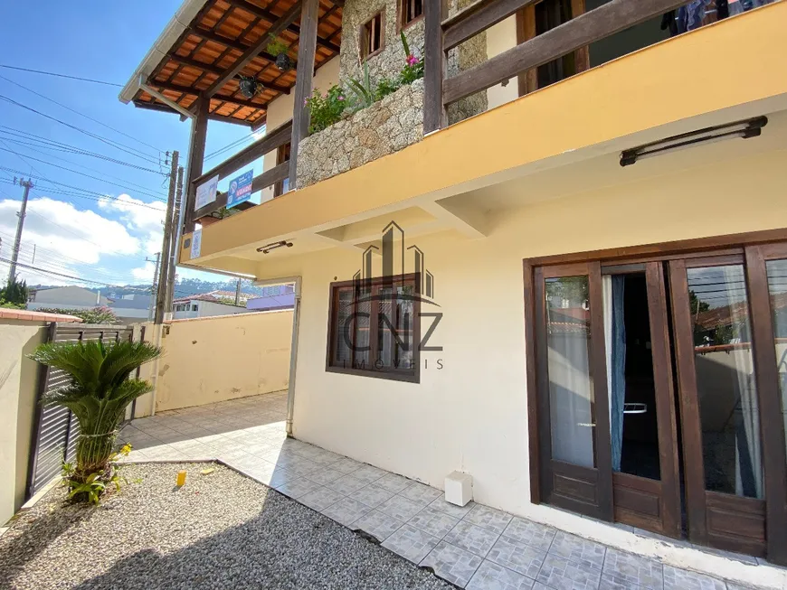 Foto 1 de Casa com 5 Quartos à venda, 250m² em Santa Terezinha, Brusque