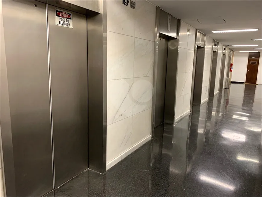 Foto 1 de Sala Comercial para alugar, 590m² em Centro, São Paulo