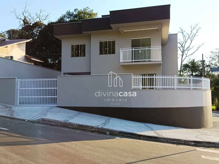 Foto 1 de Casa com 3 Quartos à venda, 97m² em Jaraguá 84, Jaraguá do Sul