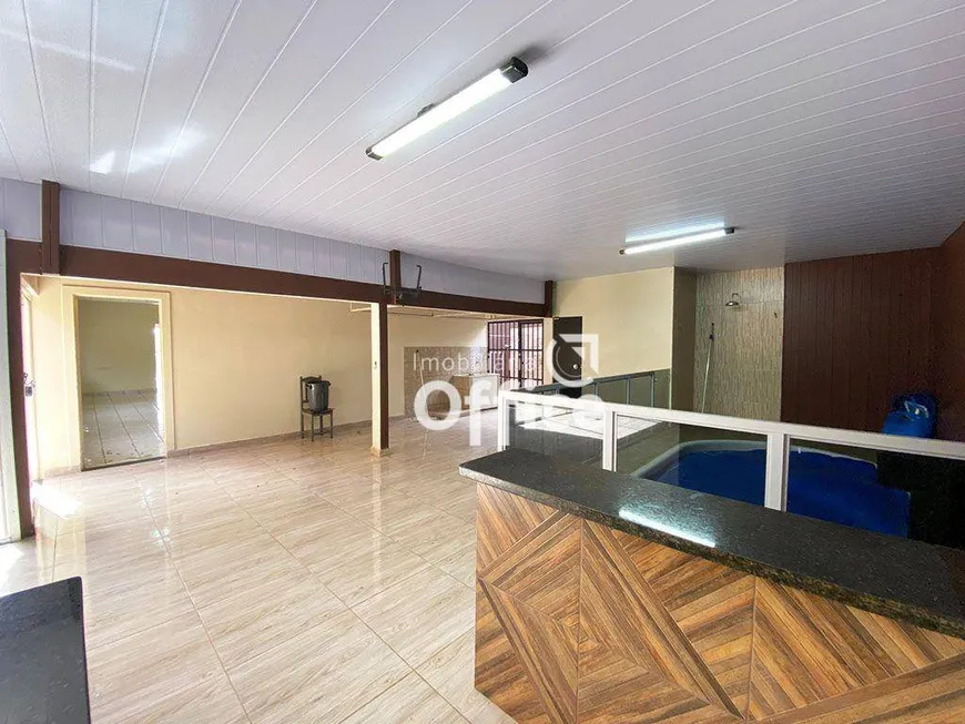 Foto 1 de Casa com 3 Quartos à venda, 220m² em Frei Eustaquio, Anápolis