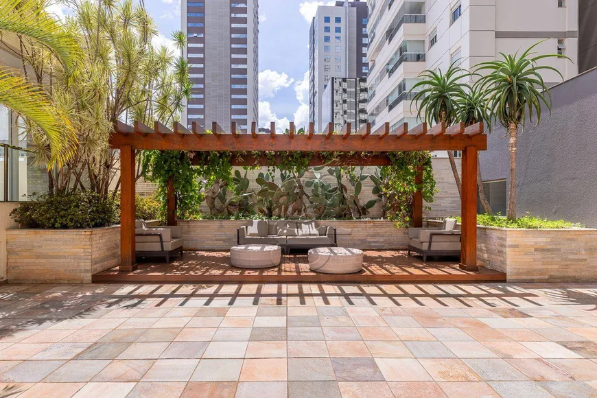Foto 1 de Apartamento com 1 Quarto à venda, 52m² em Gleba Palhano, Londrina