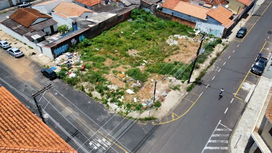 Foto 1 de Lote/Terreno à venda em Vila Chico Júlio, Franca