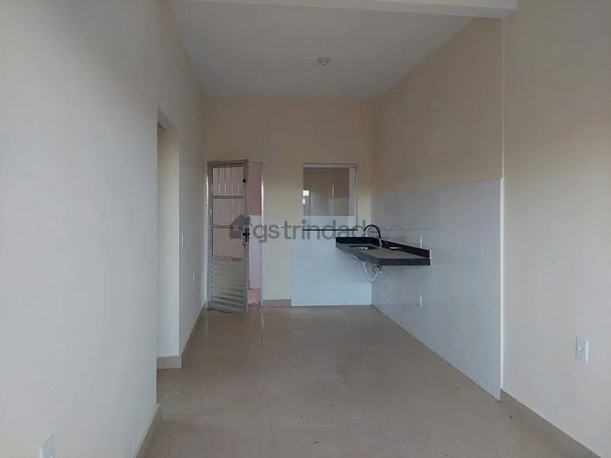 Foto 1 de Apartamento com 2 Quartos para alugar, 42m² em Baronesa , Santa Luzia