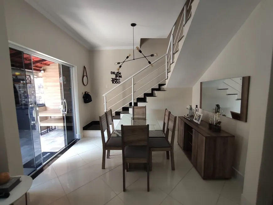 Foto 1 de Casa com 2 Quartos à venda, 90m² em Oswaldo Cruz, Rio de Janeiro