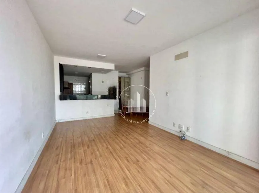 Foto 1 de Apartamento com 2 Quartos à venda, 75m² em Barreiros, São José