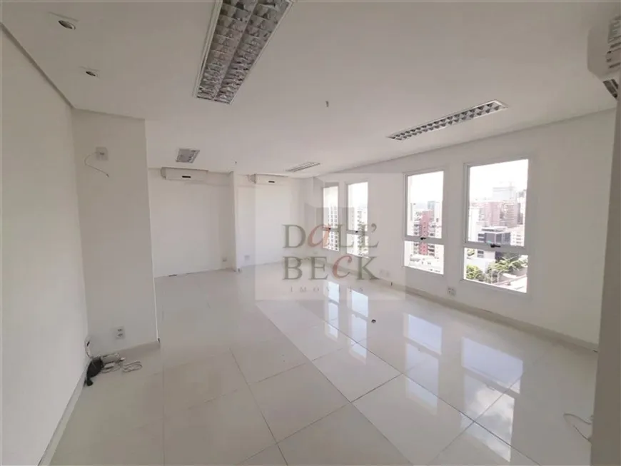 Foto 1 de Sala Comercial para alugar, 37m² em Auxiliadora, Porto Alegre