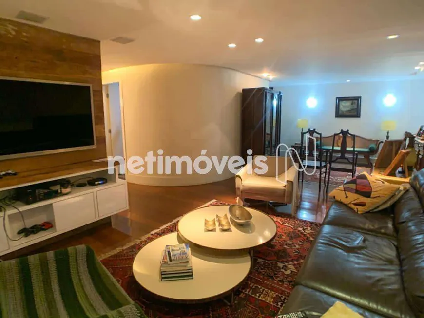 Foto 1 de Apartamento com 4 Quartos à venda, 160m² em Santo Antônio, Belo Horizonte