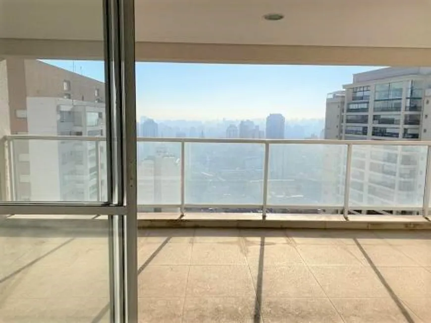 Foto 1 de Apartamento com 3 Quartos à venda, 141m² em Aclimação, São Paulo