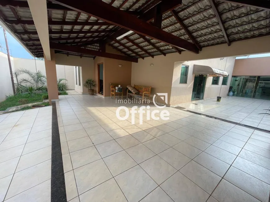 Foto 1 de Casa com 3 Quartos à venda, 290m² em Anápolis City, Anápolis